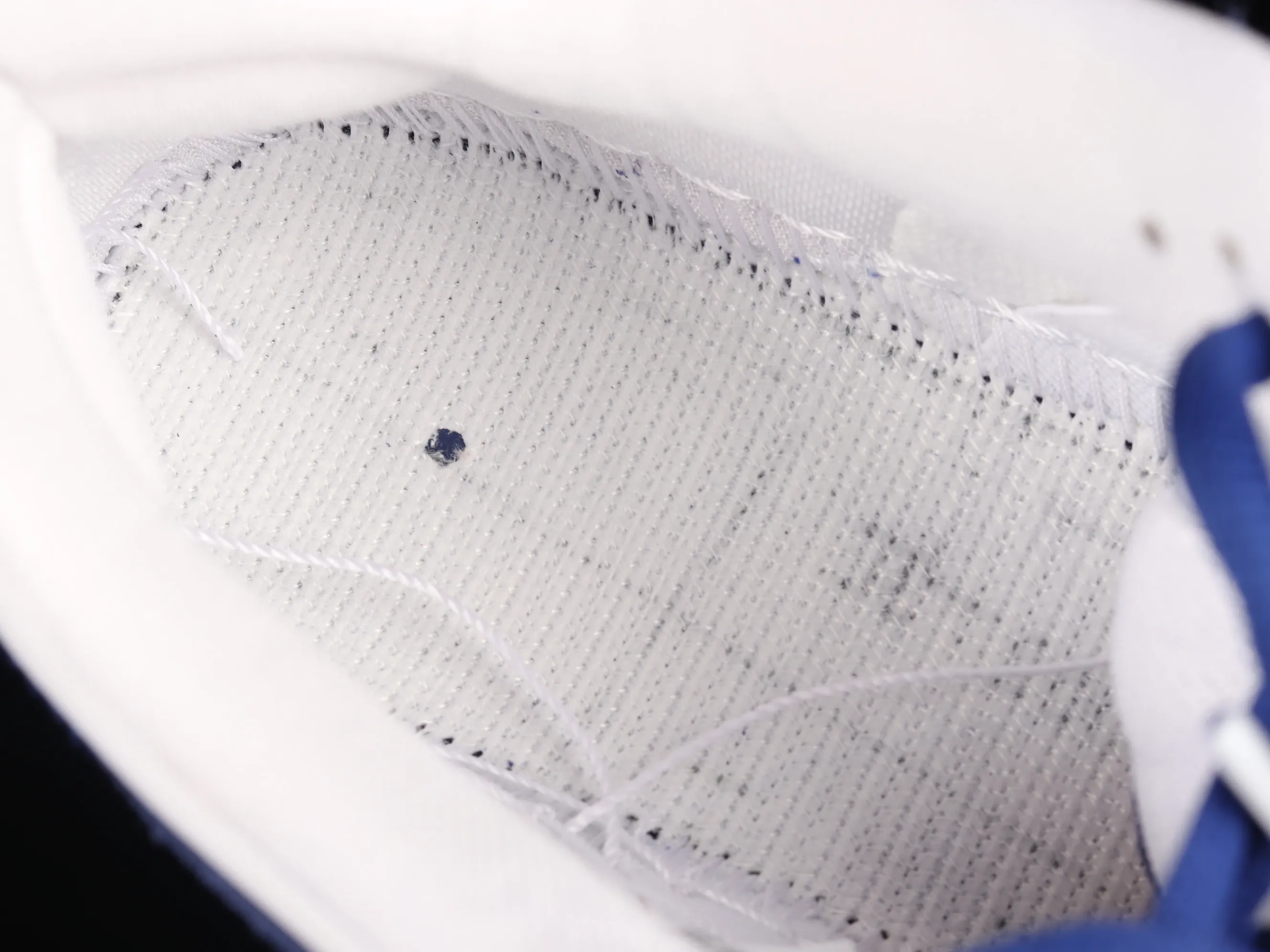 All categories Nk SB Dunk Series Nk SB Dunk Low low-top sneakers Nk SB Dunk Low white and blue Los Angeles Dodgers SB smashed backboard fashion casual sneakers DO9395-400